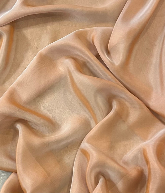 SOFIA: Mousseline de soie changeante nude