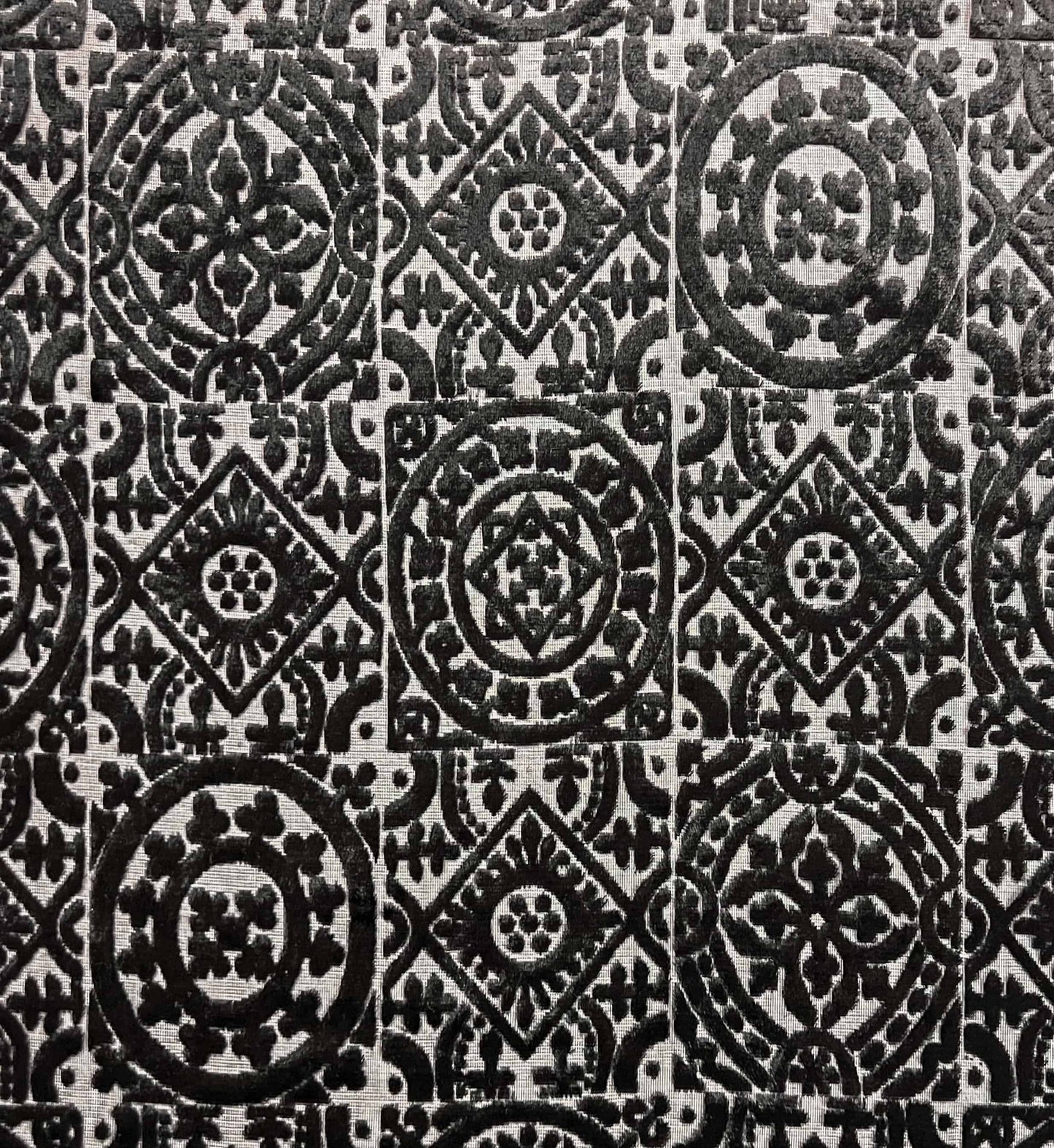 INKA: Dévorée de soie à motif mosaïque