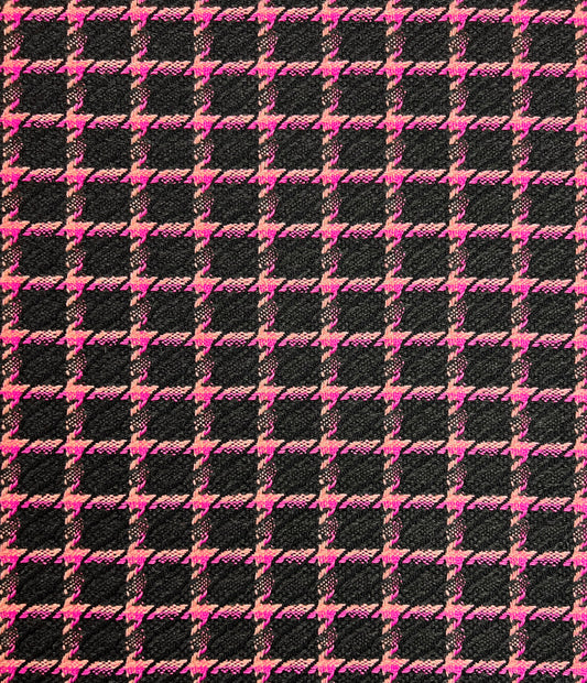 ROSARIA: Tweed motif pied-de-poule revisité, rose bonbon sur fond noir