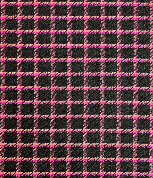ROSARIA: Tweed motif pied-de-poule revisité, rose bonbon sur fond noir