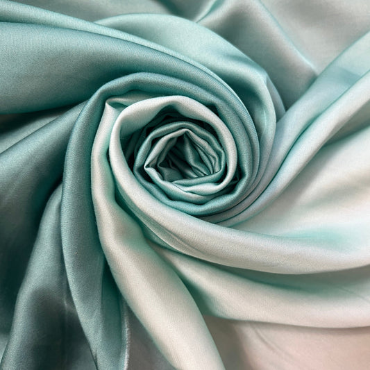 Lovely : satin viscose dégradé bleu