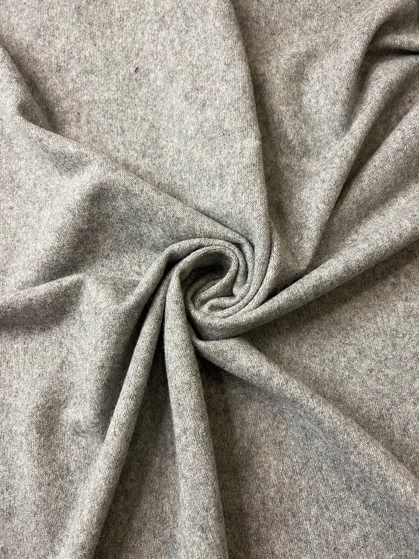 GIORGIO: Jersey de Laine gris clair chiné