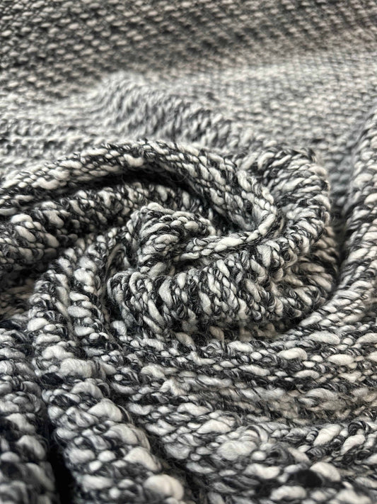 MILEYDI: Laine tricot chiné noir et blanc