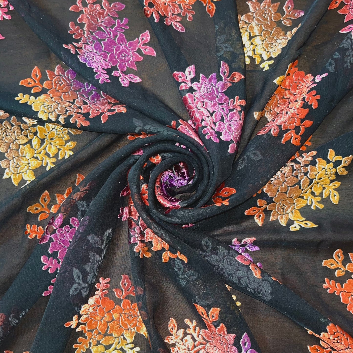 LYSANDRA: Tissu devoré en dégradé floral