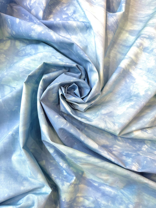 FRANCIS: Popeline de coton française tie and die - nuance bleu