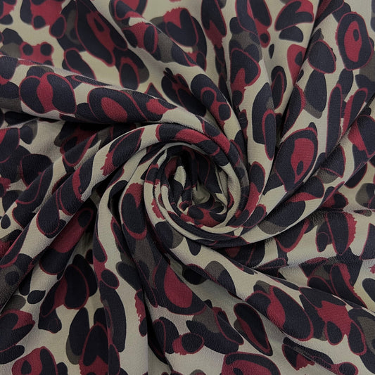 LYRA: Crêpe de soie lavé imprimé léopard moderne