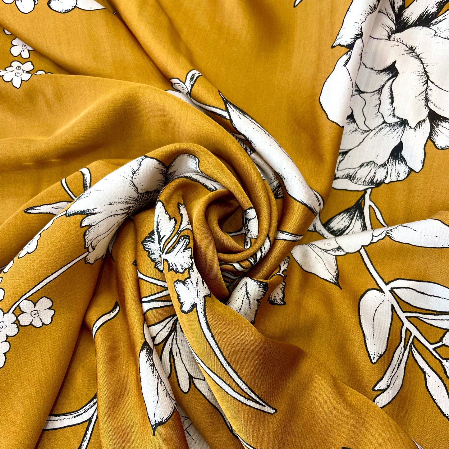 ARYA : Satin viscose imprimée fleuri