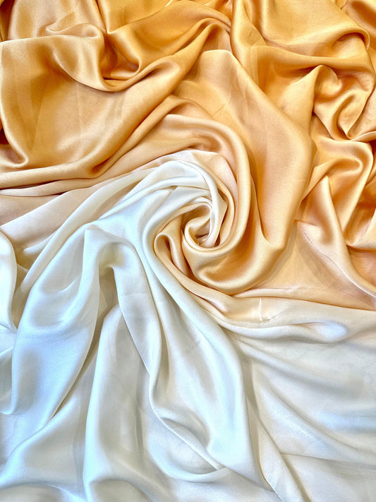 AIKO: Satin dégradé effet lavé nuance orange royal - champagne
