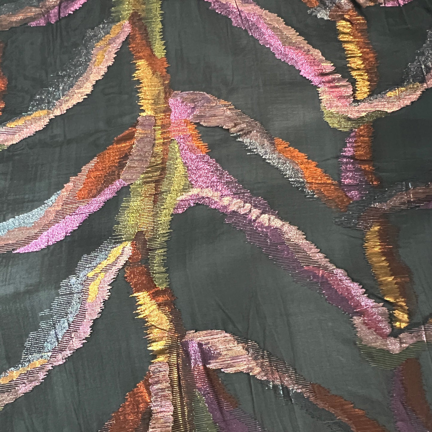 Vaporline : Mousseline à motif graphique en lurex