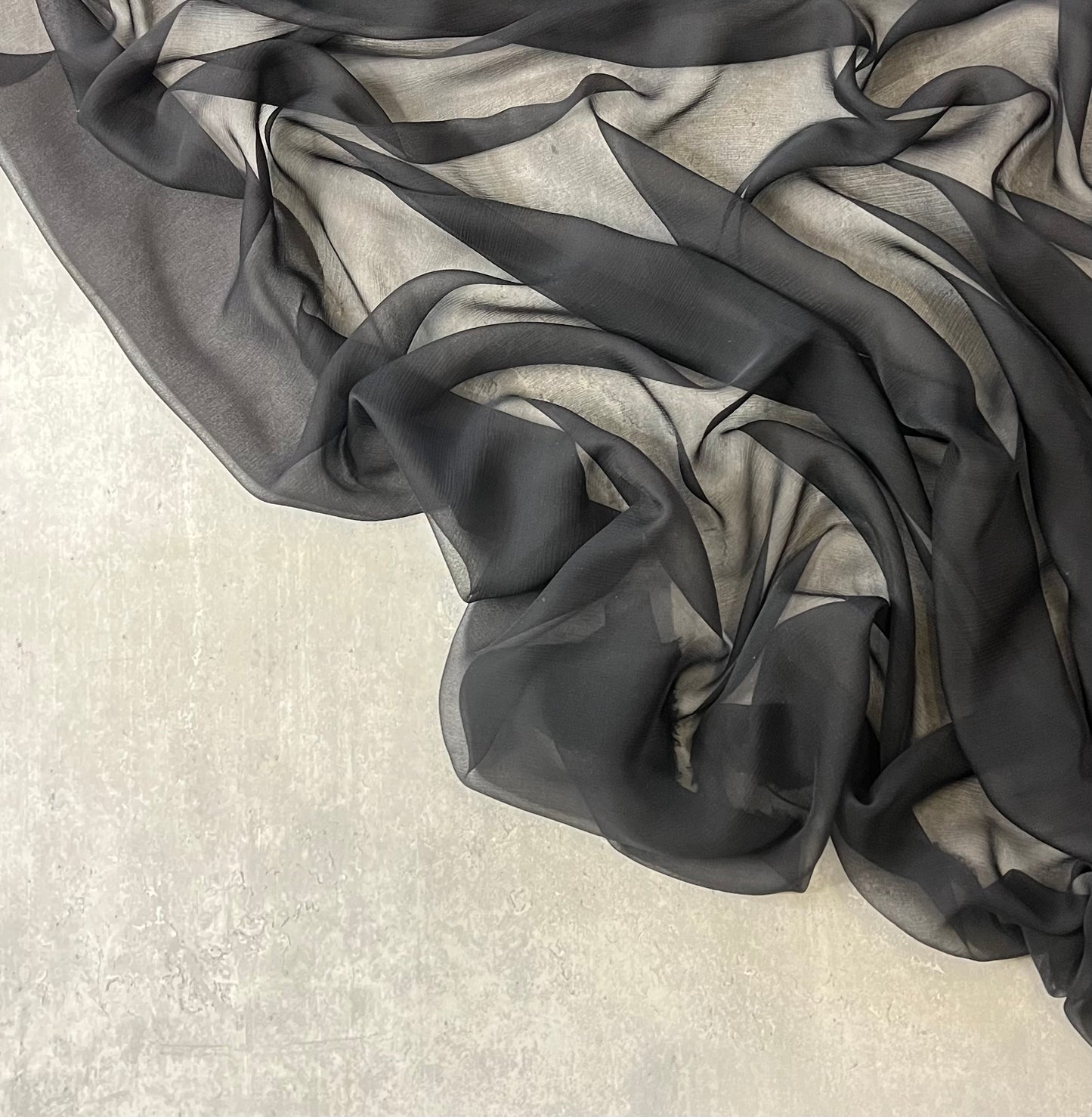 CHIARA: Mousseline noir