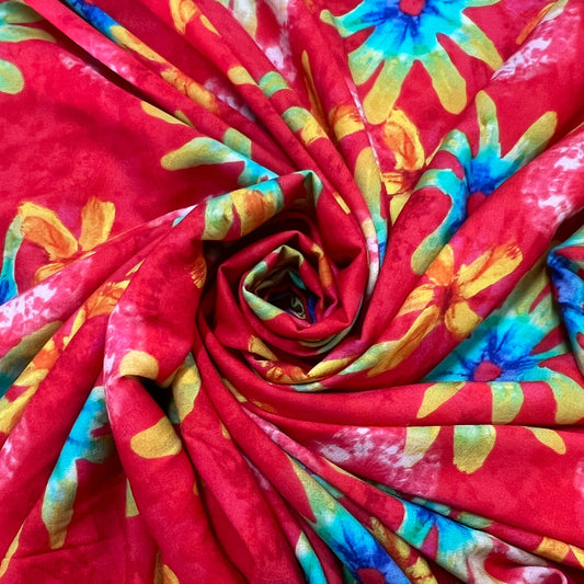 Athena: Viscose floral crêpe with a tie-dye effect