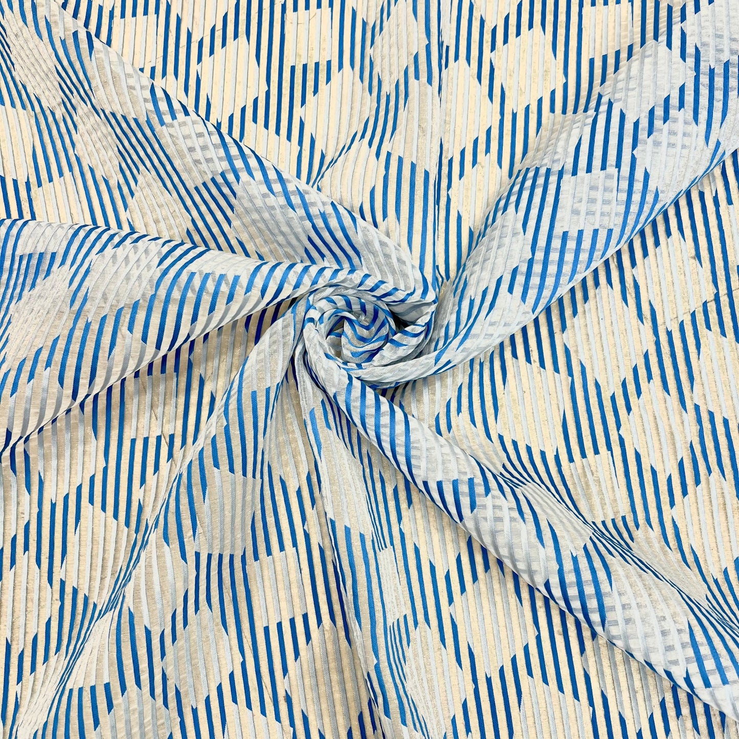 NEPTULA: Organza jacquard irisé