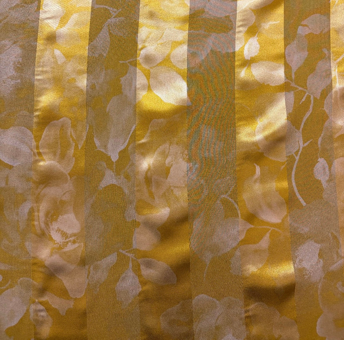 GOLDIE : Bande satin imprimé floral doré