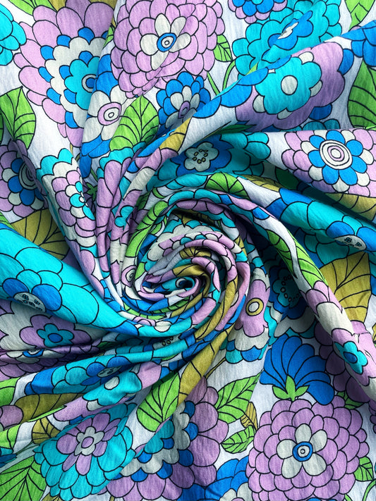 JUNIE: Tissu de coton rétro imprimé florale