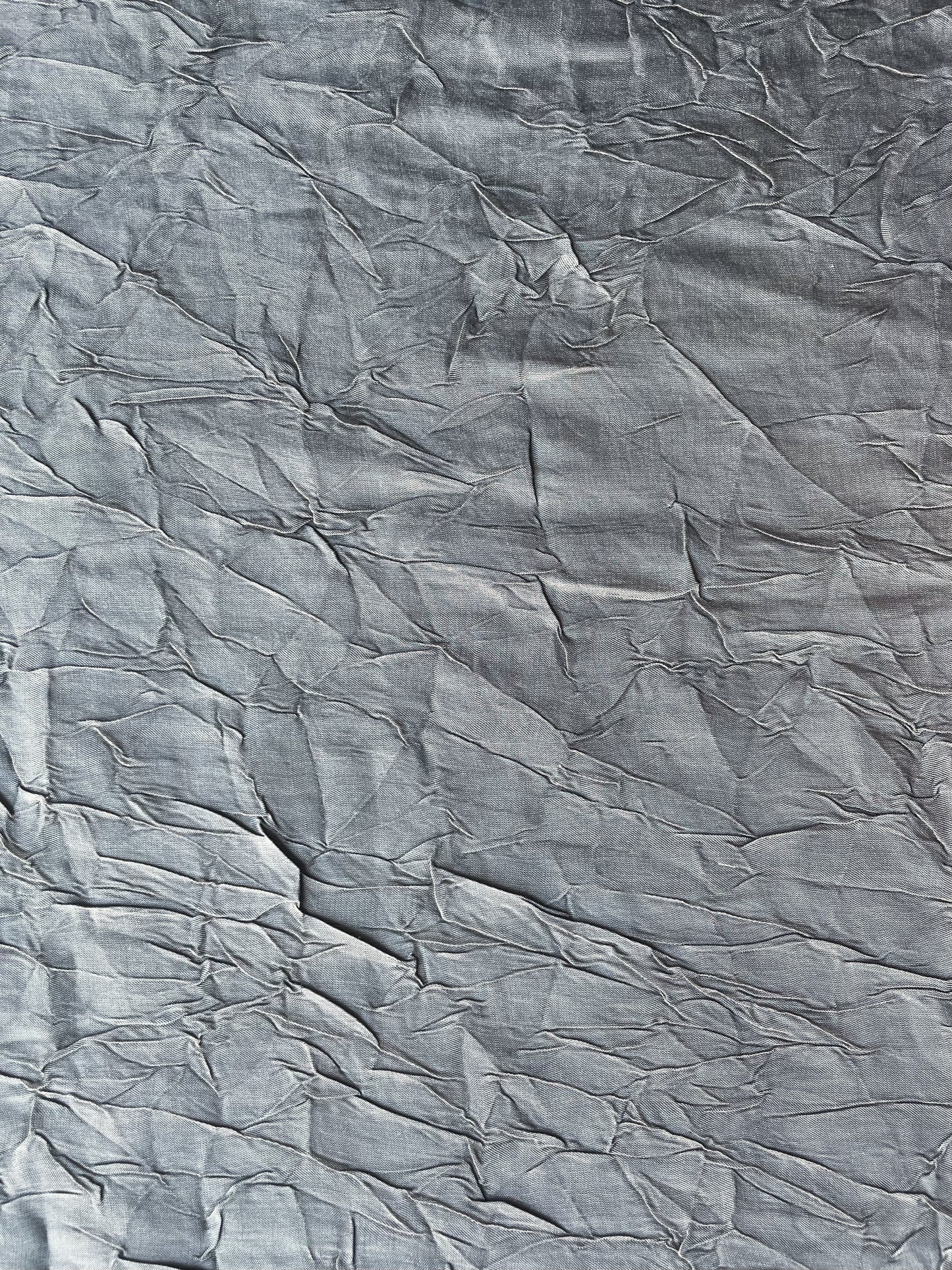 OCTAVE: Brocard effet froissé gris argenté