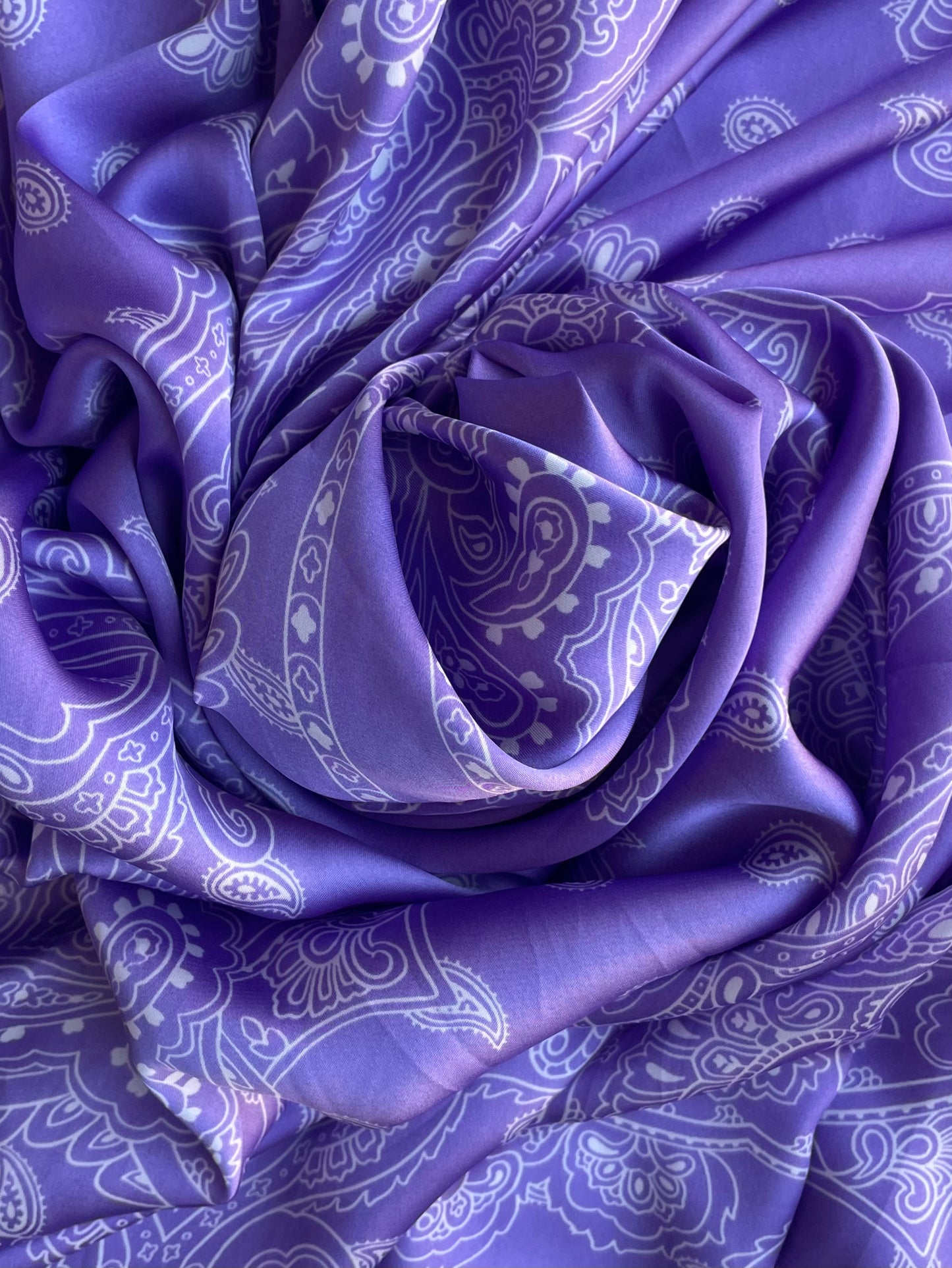 KAEL: Satin imprimé Bandana