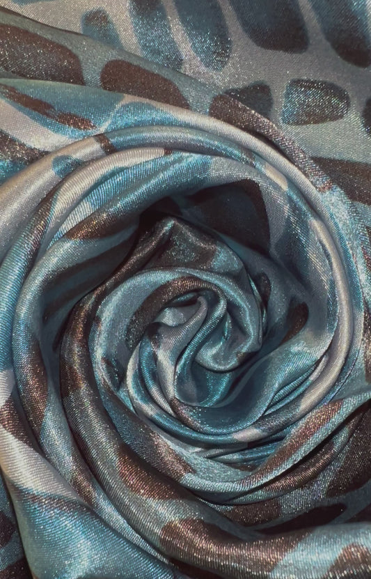 MAGDALENA: Tissu satin imprimé motif abstrait bleu