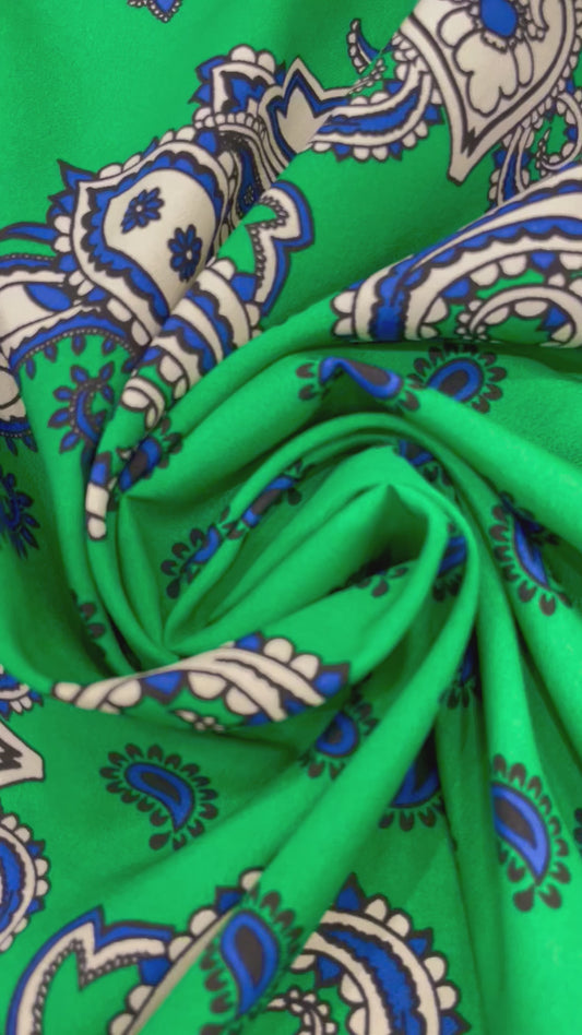 Bandana: Crepe lisse imprimé cachemire inspiration bandana