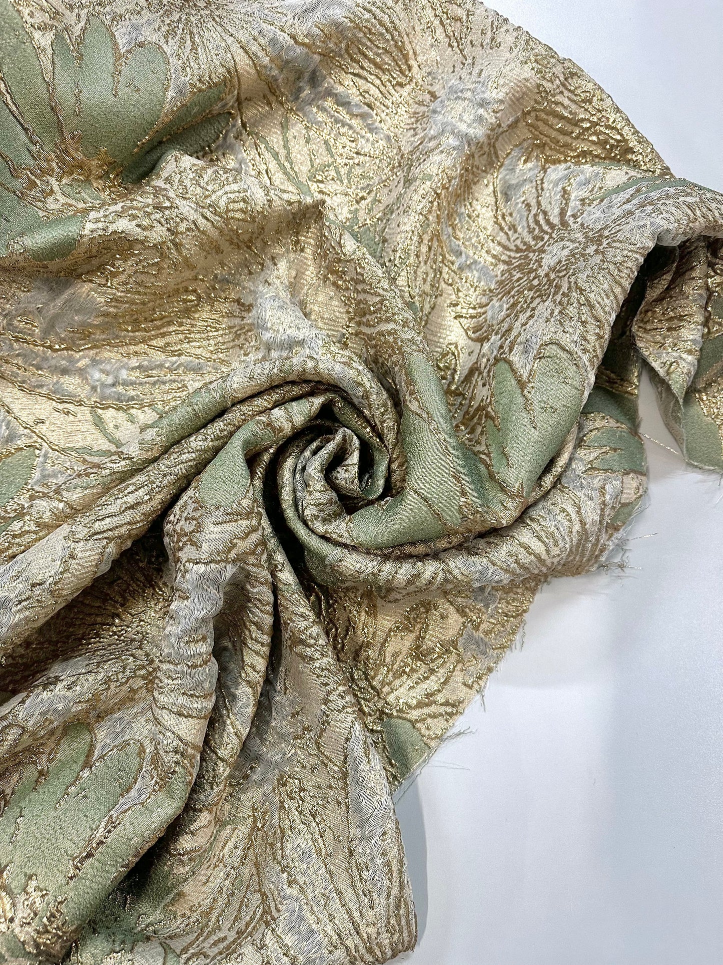 LOUIS: Brocard couture fleurs tissés