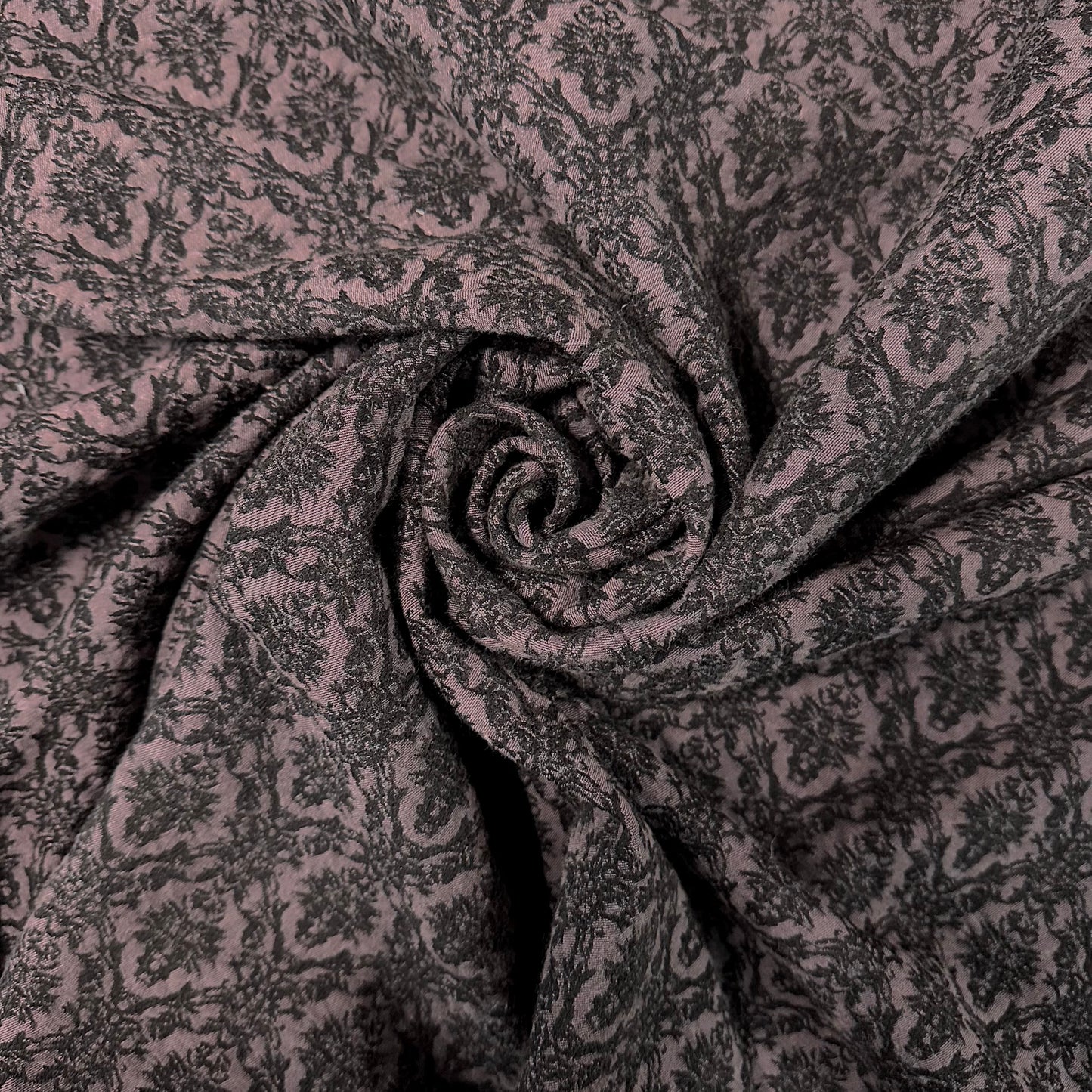 FLORENZA: Contemporary floral stretch fluid jacquard