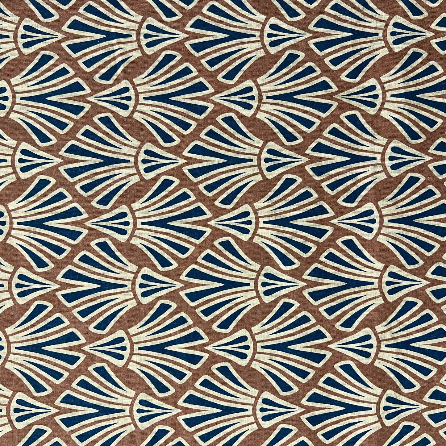 AGLAÉ: Cotton poplin with a geometric floral print
