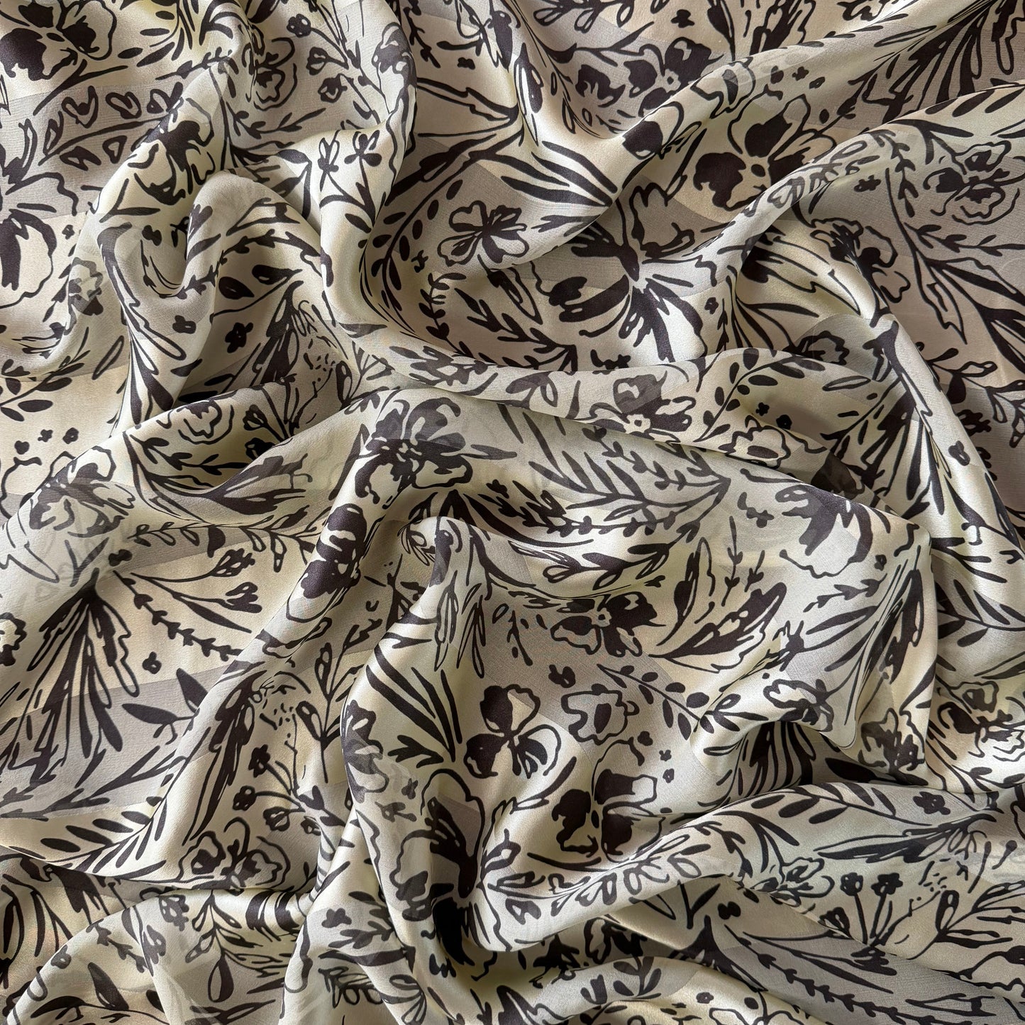 LIORA : Bande satin imprimé floral effet dessin