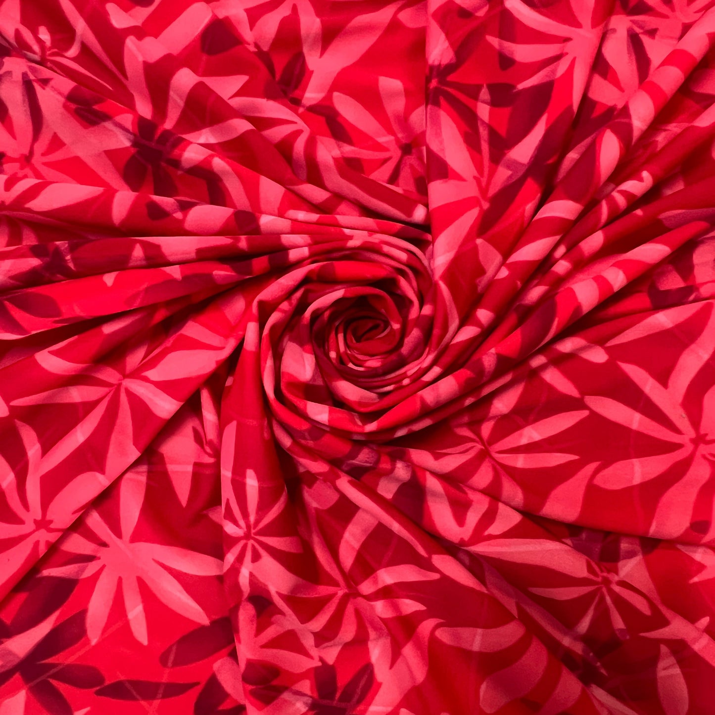NAÉ : Maille imprimée motif floral tropical