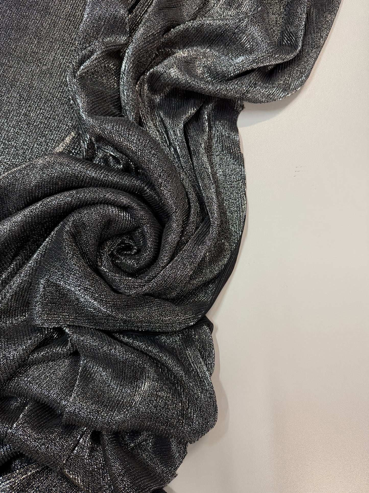 SAPHIRO: Silver pleated jersey
