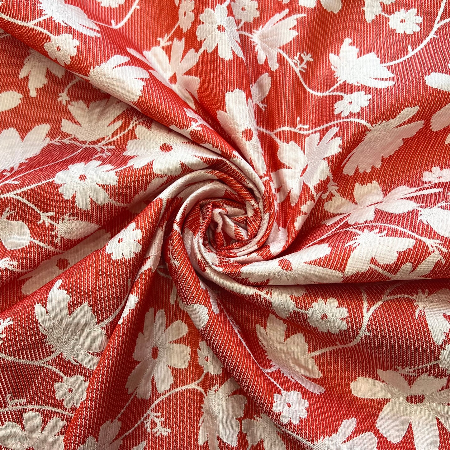 SOPHIA: Jacquard floral rouge et blanc