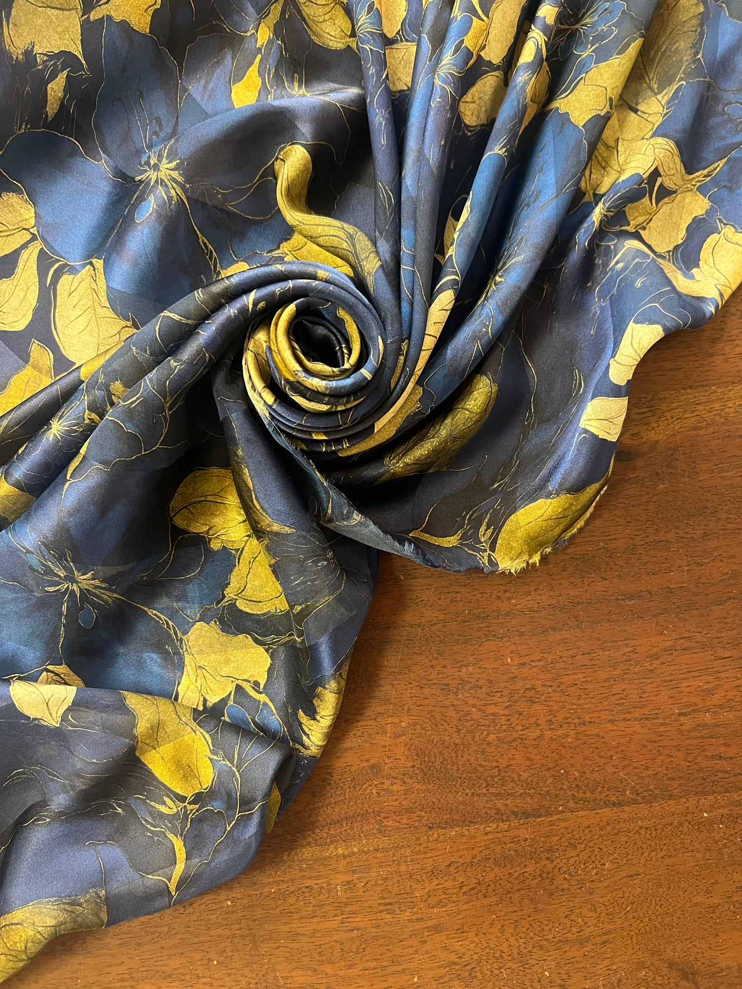 ANAÏS : Bande satin imprimé fleurs dorées