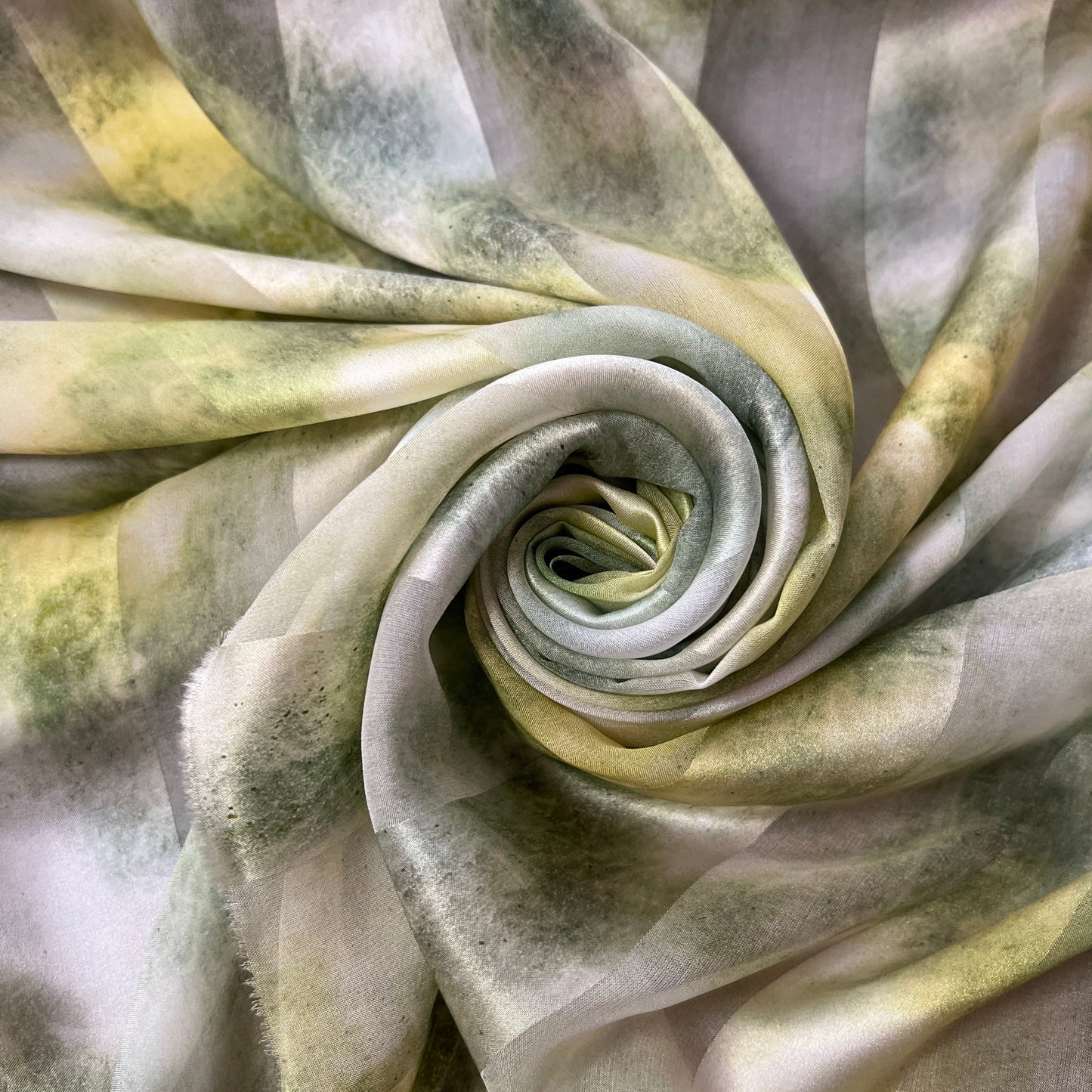 Karla : bande satin à motifs vert