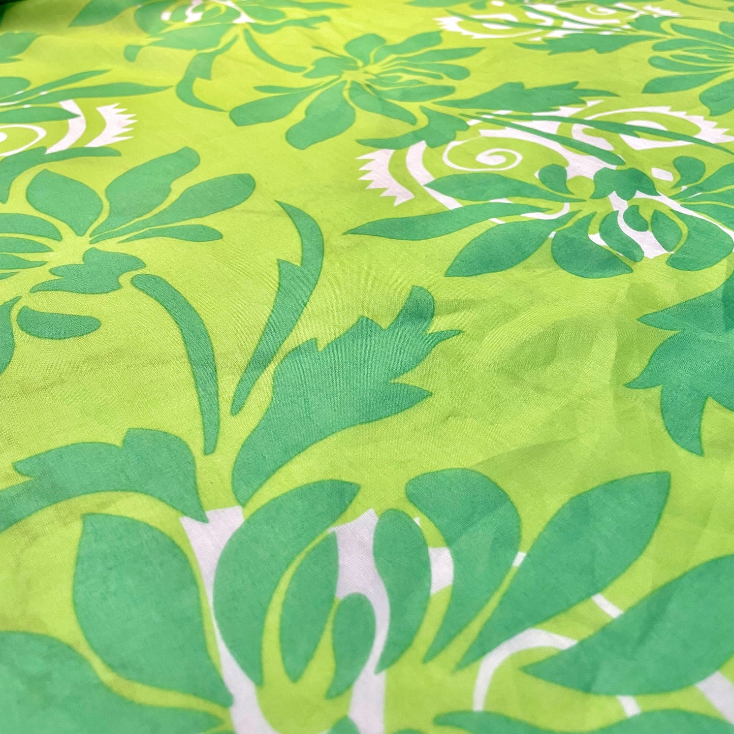 THÉODORE: Contemporary plant-based cotton veil