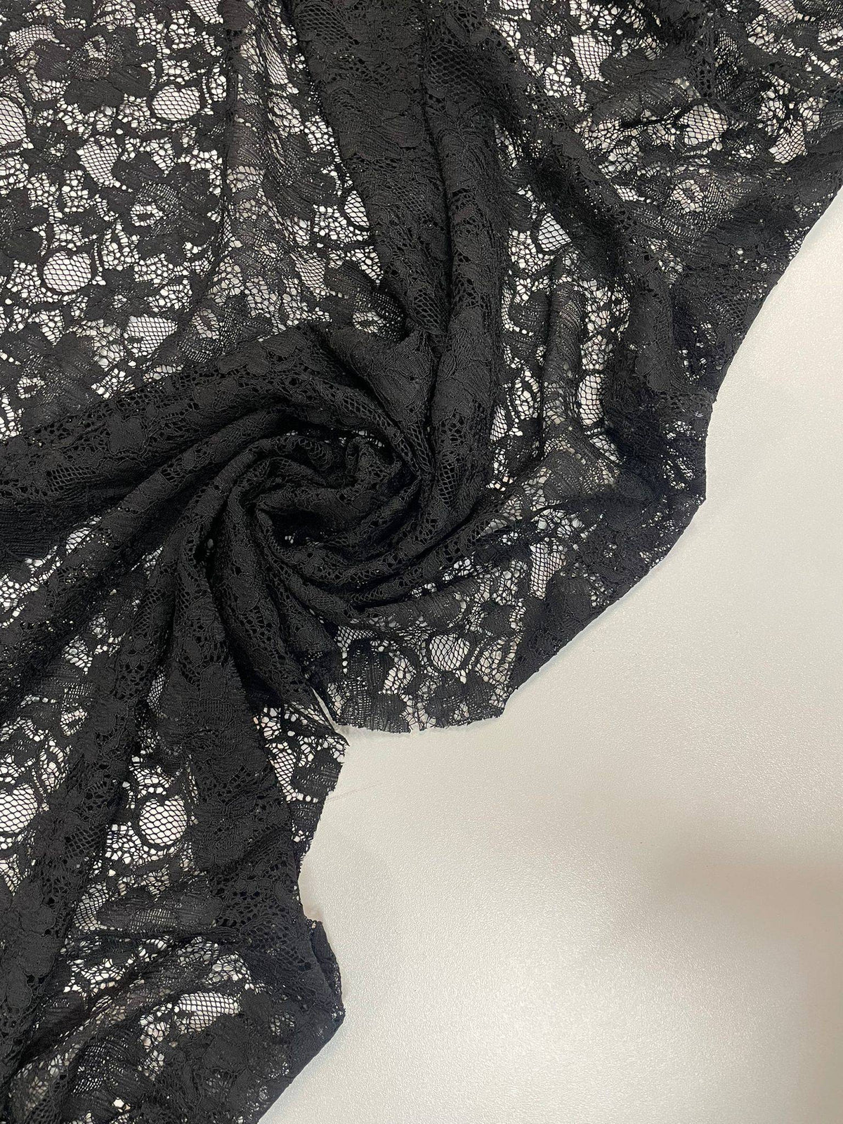 DONNA: Dentelle française florale