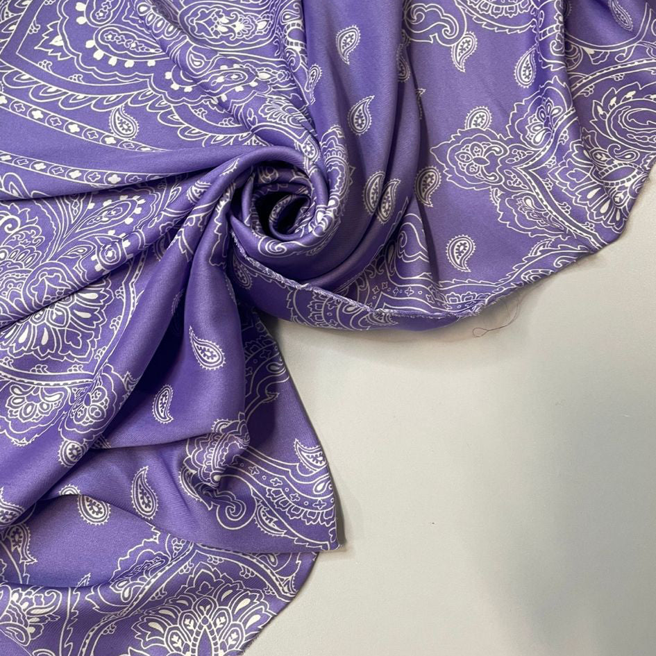 Clytia : Satin motifs paisley inspiration bandana