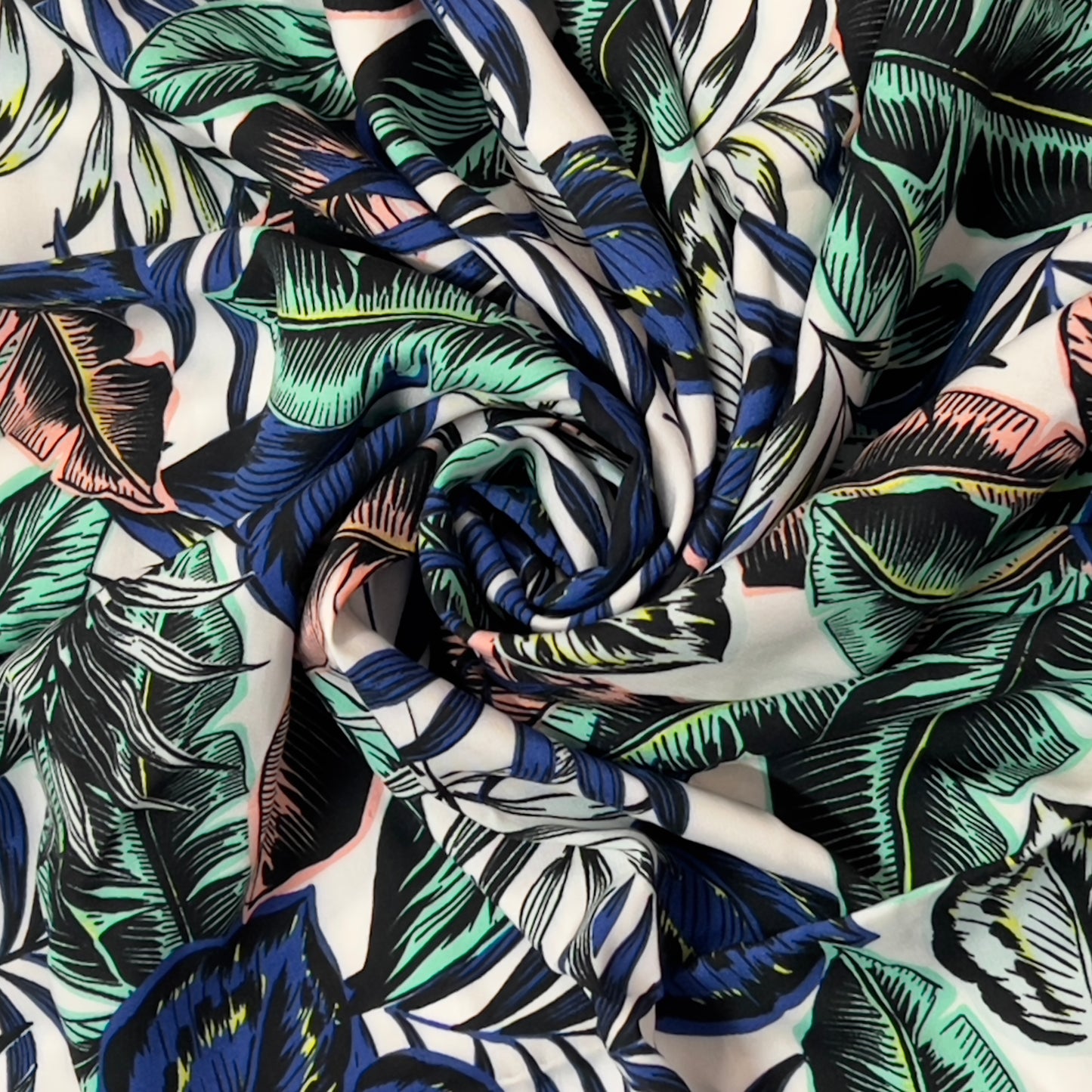 COUPON: TROPIC BLUE : Viscose imprimée tropicale: 1m
