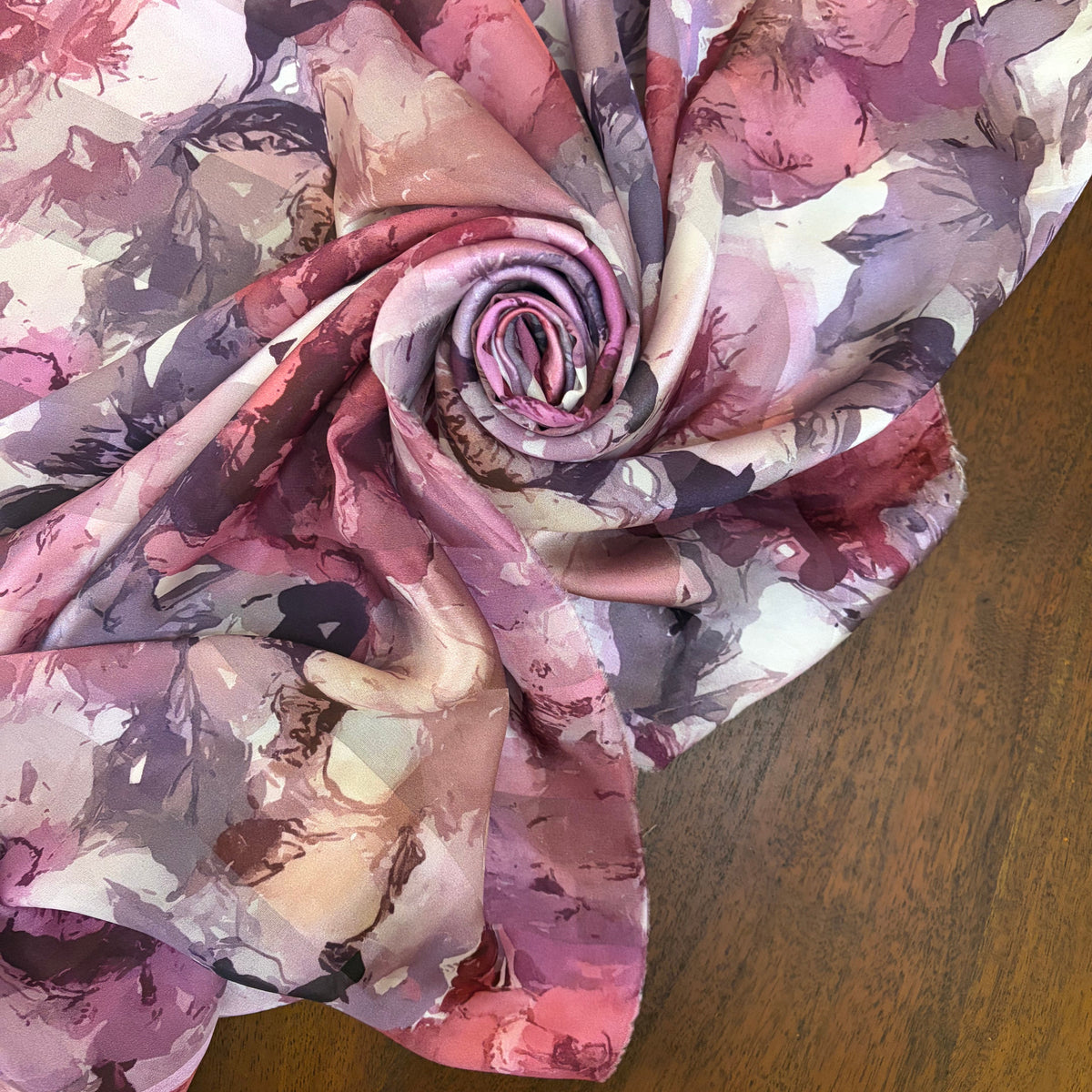 MAËLYS : Bande satin imprimé floral rose poudré et mauve