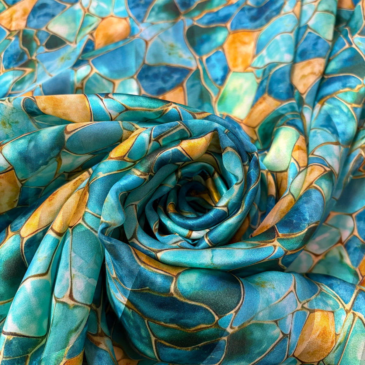 TARANEH : Bande satin imprimé mosaïque bleu turquoise, vert émeraude et doré