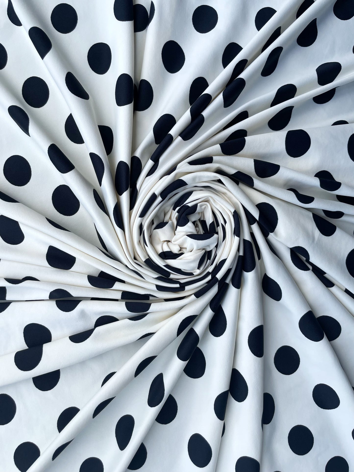 ANASTASIA: Maille imprimé Polka Dot